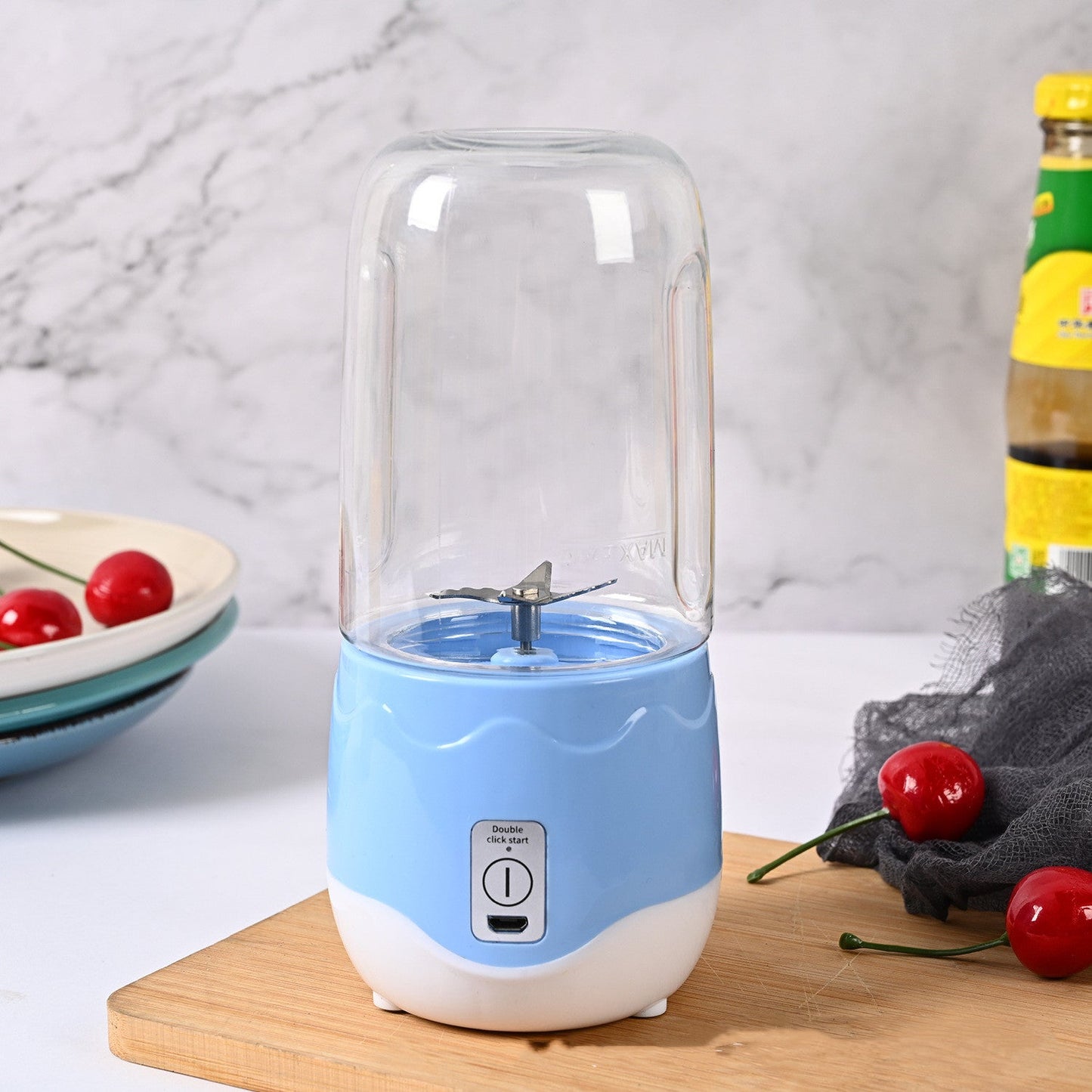 Portable Juicer Cup - USB Mini Fruit Blender